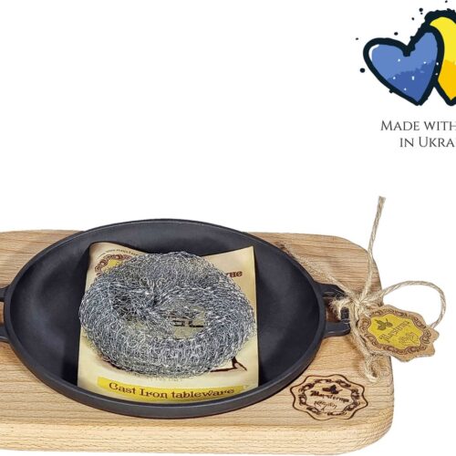 MAYSTERNYA Gietijzeren Serveer Pan - ø 18 x 2,5 cm - Inclusief Houten Serveerplank - BBQ Accessoires - Borrelplank - Tapasplank - BBQ Pannen - Hapjespan - Cadeau Kookfanaten - Braden - Gietijzer - Barbecue - PFAS vrij - Zwart