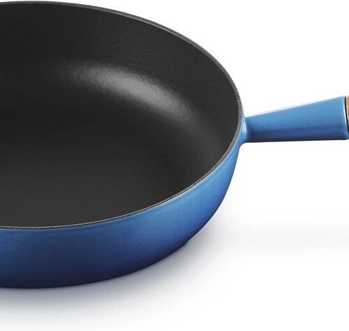 Le Creuset Hapjespan - Sauteuse - Signature - Azure - Ø 28 cm / 3,6L - Geëmailleerde Anti-aanbaklaag - Duurzaam, Vaatwasserbestendig en Ideaal voor Sauteren, Braden en Gezond Koken