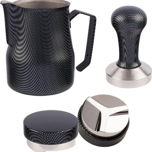 Motta Carbon Design Set - Tamper Carbon met RVS 58mm + Coffee leveling Tool Carbon 58mm + Europa Melkkan Carbon 50cl