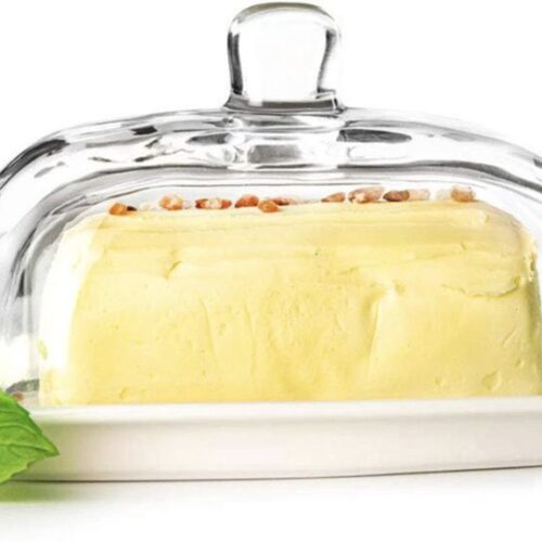 Grote botervloot op porseleinen bord, boterstolp, boterschaal, koelkastbotervloot