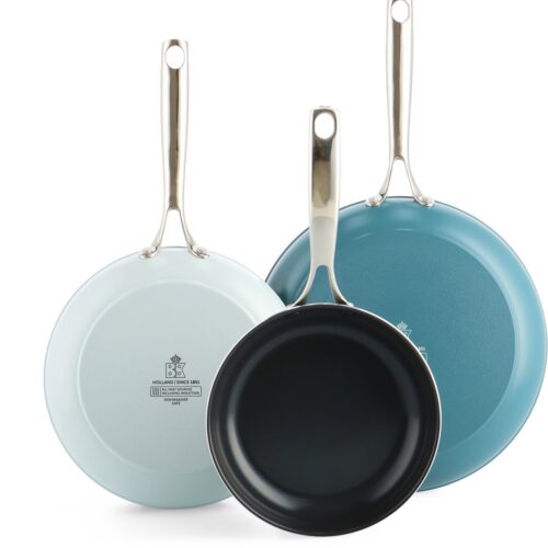 BK Sky Blue keramische inductie koekenpannenset 3 delig - Ø20/24/28cm - PFAS vrij - Inductie pannenset - Inductie koekenpan - Ovenbestendig tot 220°C - Vaatwasserbestendig - Snelle opwarming - RVS handgrepen - Blauw