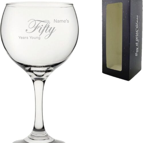 Gepersonaliseerd gegraveerd gin en cocktailglas voor 50e verjaardag - perfect cadeau voor vrouwen