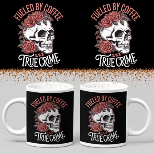 Koffiemok - Fueled by coffee and true crime - Wurban Wear | Keramiek | 325 ml (11oz) | Grappige mok | Leuk cadeau | Koffie mok | Drink mok | Leuke mok | Theemok | Foute mok | Fout cadeau | Vaatwasser & magnetronbestendig | Wit