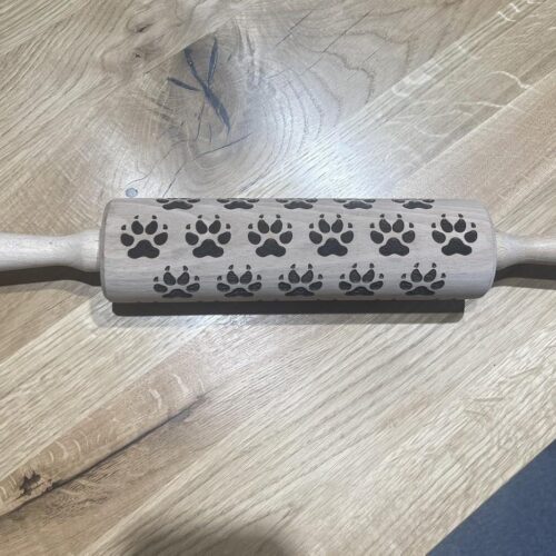 Reliëf deegroller met gegraveerd poesjesontwerp - decoratieve deegroller - taartbakaccessoires - unieke bakjes - aardewerk maken - handgemaakte deegroller - patroon - 40 cm