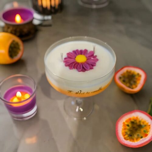 ToHotToCandle® Pornstar Martini Geurkaars | Passievrucht | ±25u Brandduur | Cocktailglas
